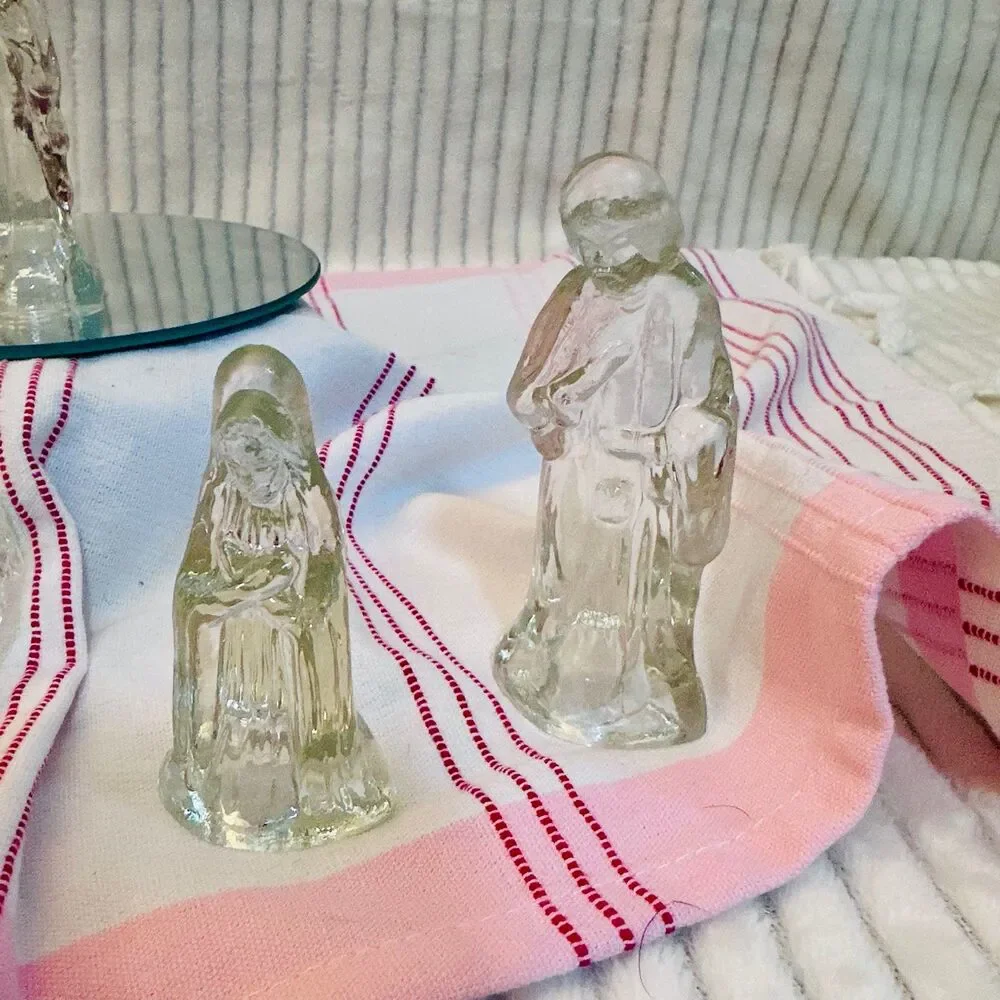 Vintage Glass Nativity Scene with Glass Christmas Decor 1988